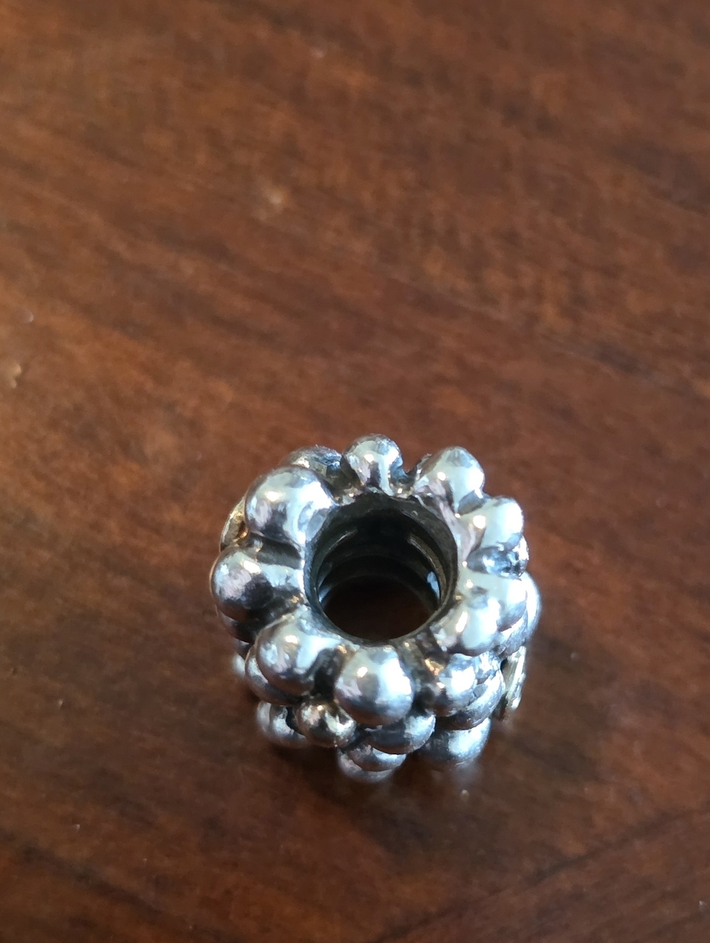 2 RETIRED DIAMOND DAISY CHARMS - Real DIAMONDS 14k Gold Price Is For BOTH - Picture 4 of 6